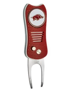 Team Golf Retractable Switchblade Switchfix Divot Tool Ball Marker - NCAA -Green And Swing Shop Arkansas Razorbacks Switchfix 44448 104