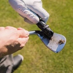 Frogger Brush Pro With Catch Latch 7 Frogger Brush Pro With Catch Latch -Green And Swing Shop FROGGER GOLF BRUSHPRO MAIN