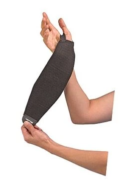 Mueller Sport Care Wraparound Moderate Wrist Support -Green And Swing Shop Mueller Adjustable Wrist Support 3